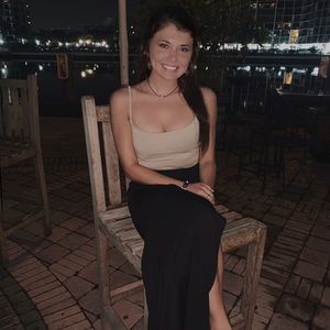 Meet your Posher, Delaney